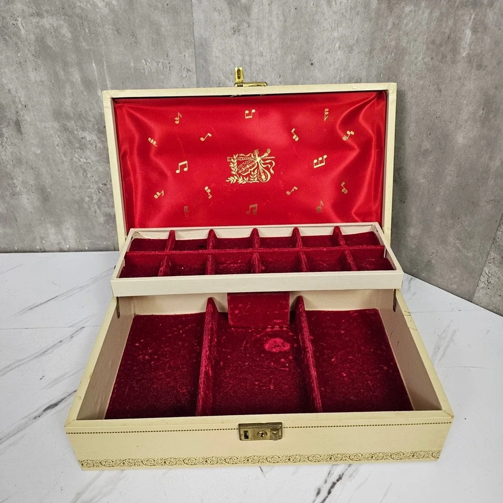 La Paloma elegant vintage